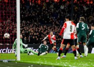 费耶诺德国际比赛日再遭质疑，志在国王杯名次提升，话题不断，轮换策略成焦点的简单介绍-皇冠APP下载